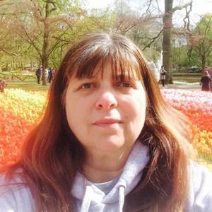 Meet your Posher, Desiree